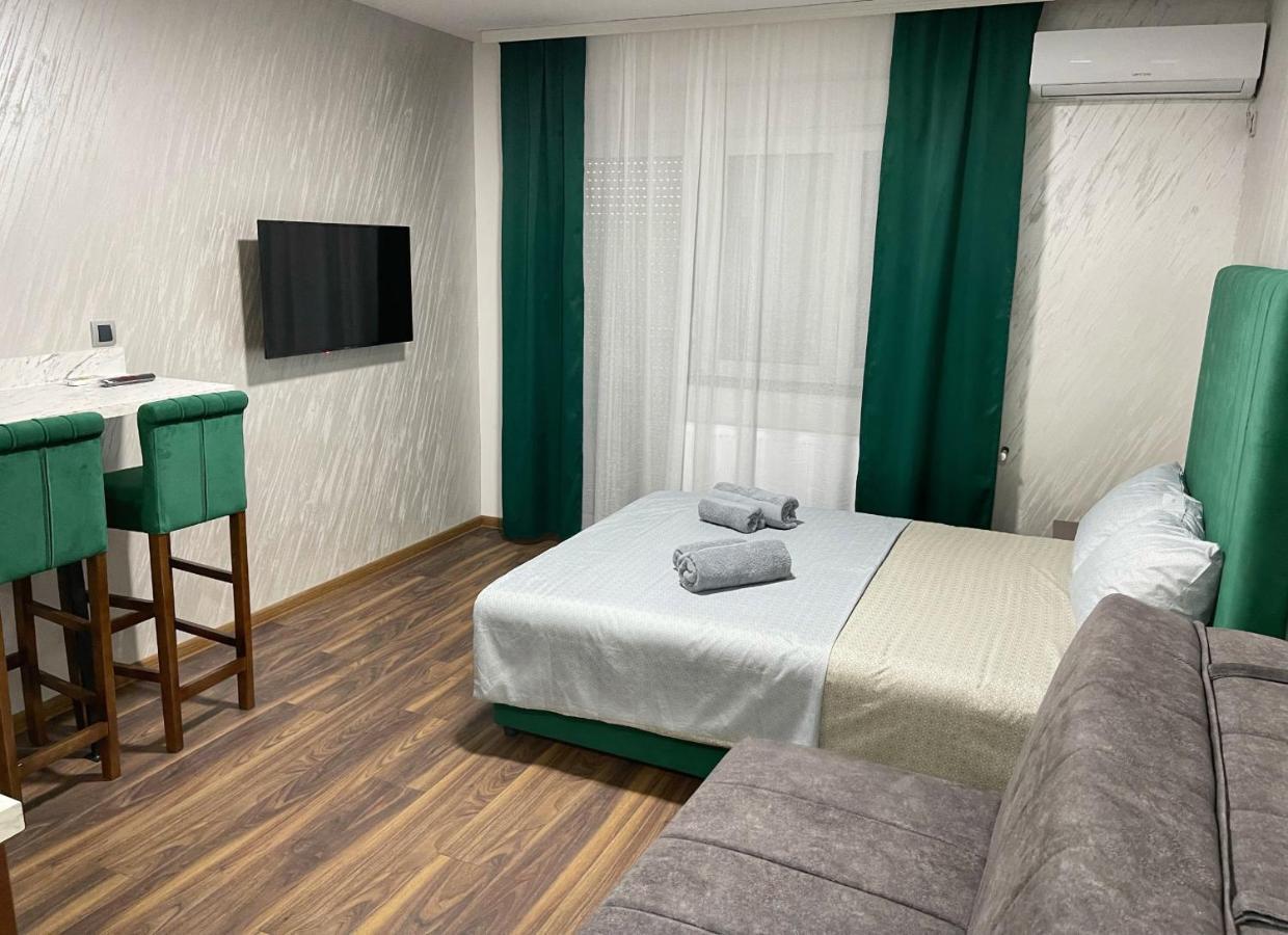 Pink House Apartments Jagodina Εξωτερικό φωτογραφία