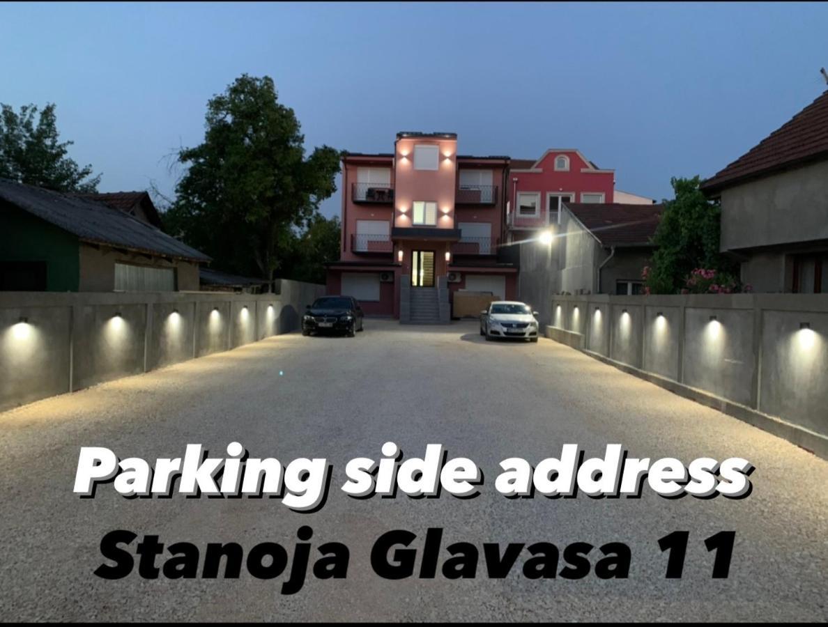 Pink House Apartments Jagodina Εξωτερικό φωτογραφία